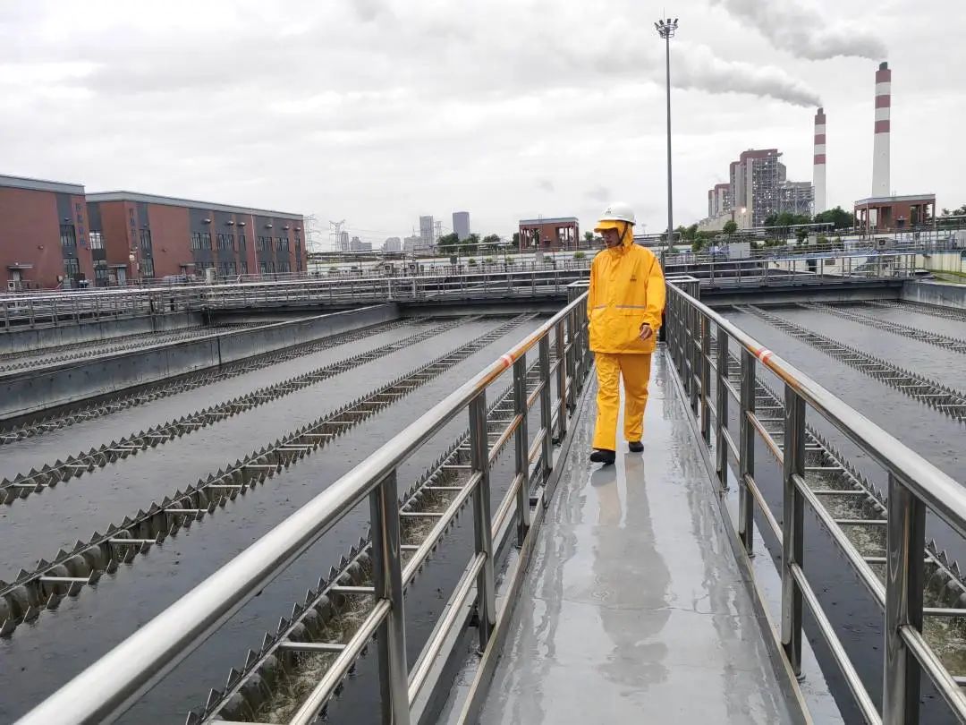 5楼自拍
全力保障春节期间城市供排水平稳有序